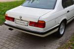 BMW 740i 1992 года (UK)